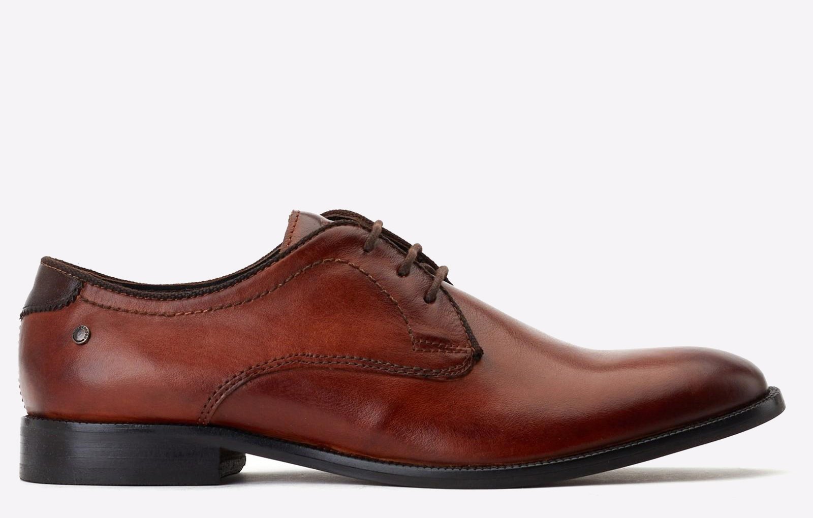 Zapatos base london store