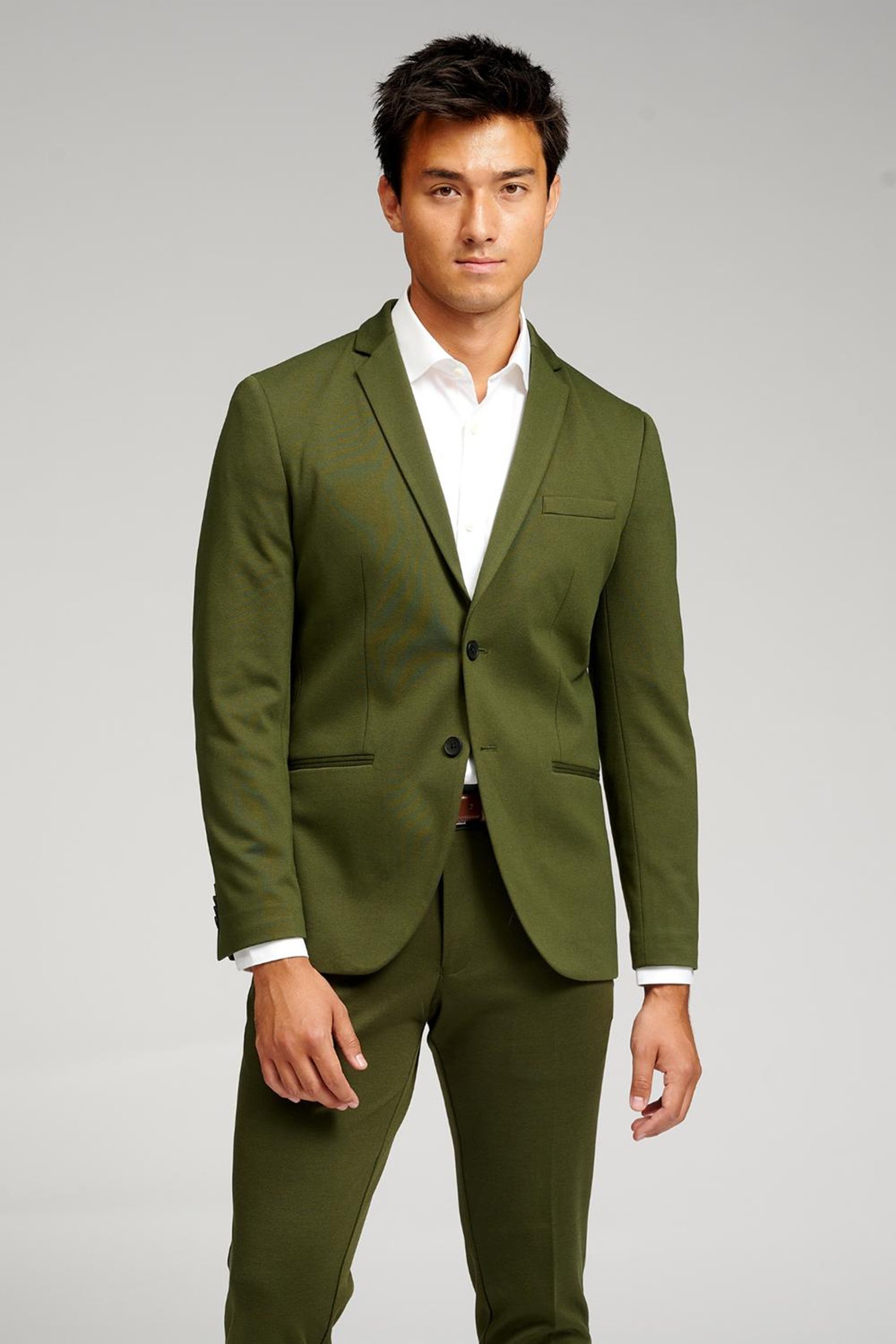 Verde oscuro