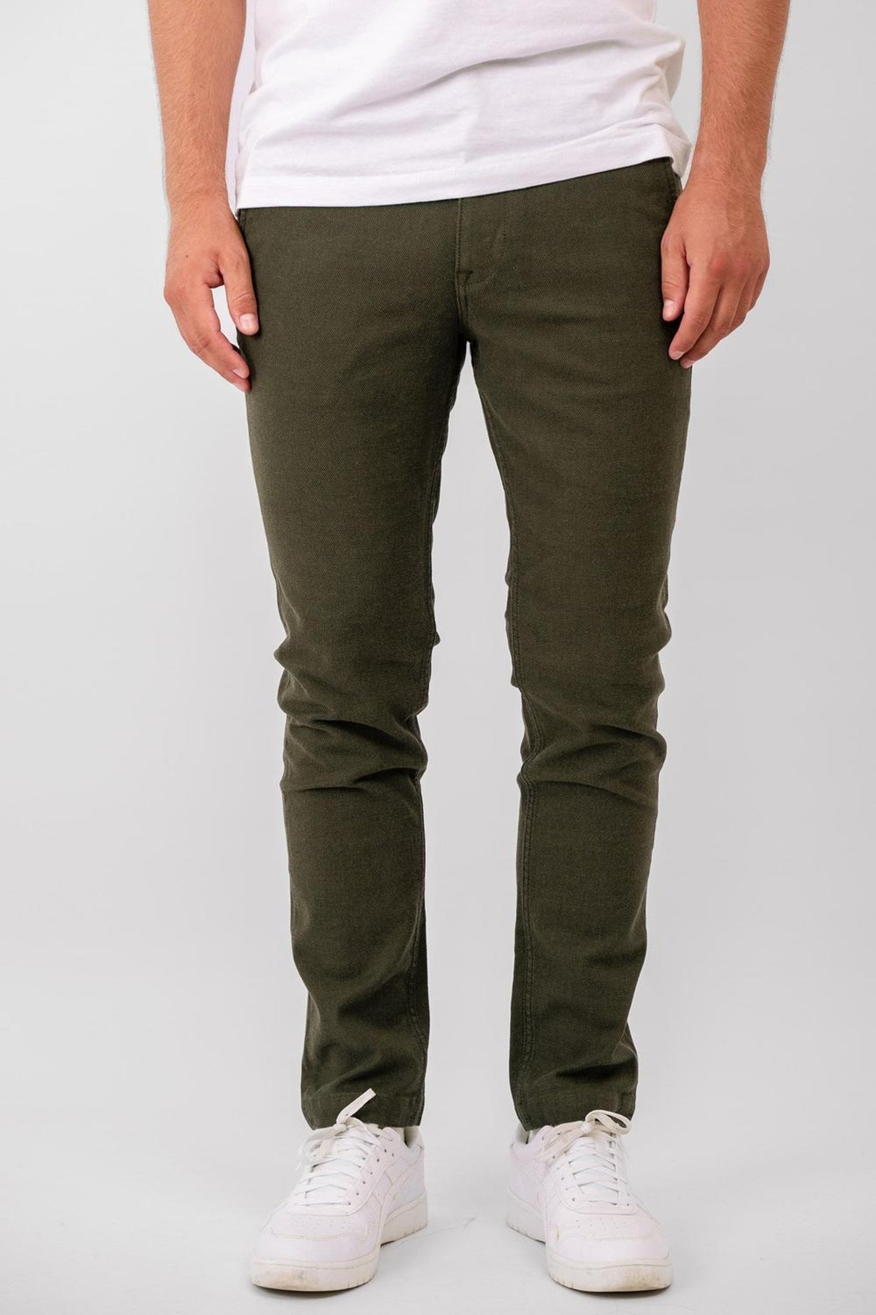 Verde oscuro