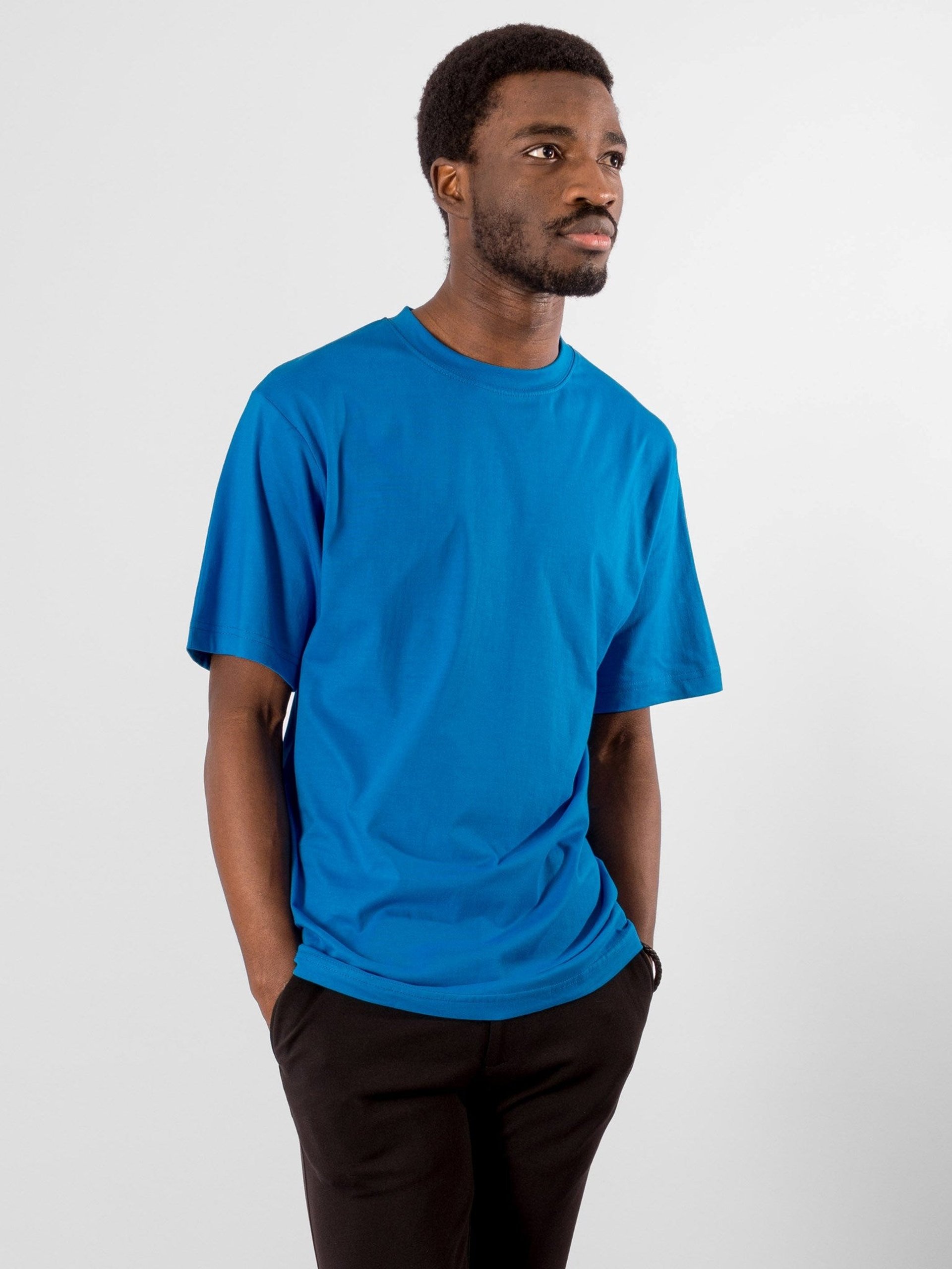 Azul