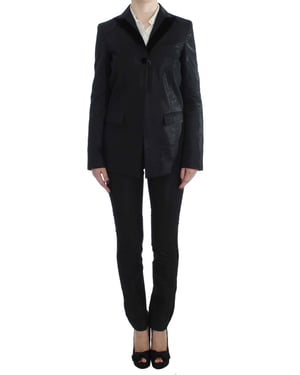 Conjunto de Tres Piezas para Mujer Exte en Negro con Un Botón