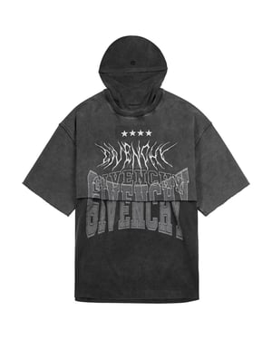 Camiseta gris con diseo superpuesto de Givenchy