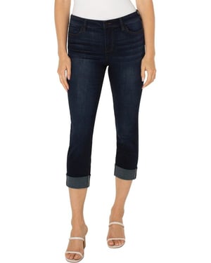 Vaqueros capri ajustados con puños enrollados anchos Charlie en color oscuro Destiny