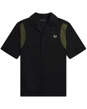Camisa bowling negra de manga corta con paneles de Fred Perry