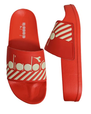 Diadora Serifos 90 Slides rojos para hombres de Barra ancho