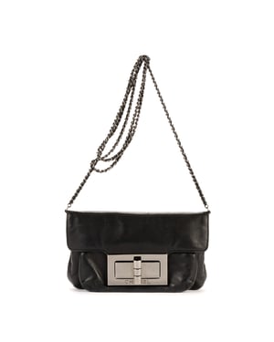 Chanel Giant Lock Reissue Mademoiselle Flap  en Negro Piel de becerro