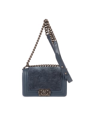 Chanel Boy Flap Crossbody Small en Azul Piel de becerro