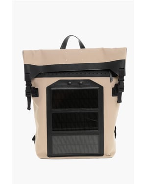 Mochila enrollable MACKINTOSH con panel solar integrado en color beige