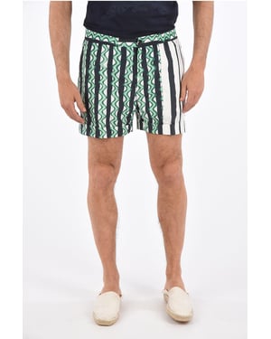 Shorts Box Fit en blanco y verde