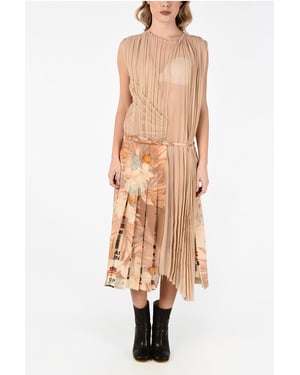 Vestido largo asimétrico de acordeón en mezcla de seda con estampado floral de MMO en beige