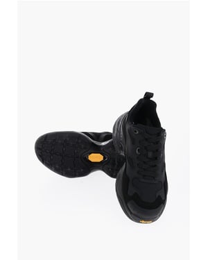 Zapatillas bajas de malla y ante de color liso CROQUIS en negro