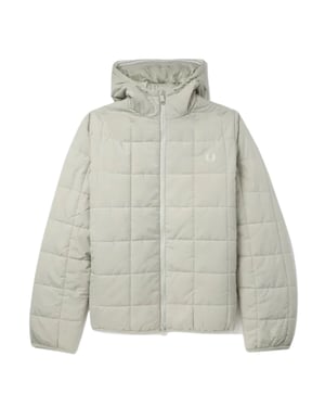 Chaqueta aislante Fred Perry con detalle de cuadrícula en blanco ostra claro