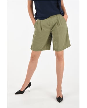Bermudas con cordón en verde
