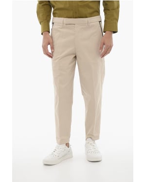 Pantalones de corte regular y ajustado con trabillas para cinturón en beige