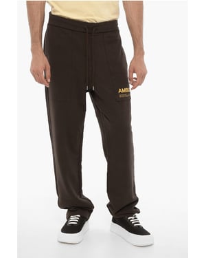 Joggers de algodón cepillado con logotipo en contraste en marrón