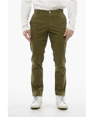 Pantalones cargo en verde