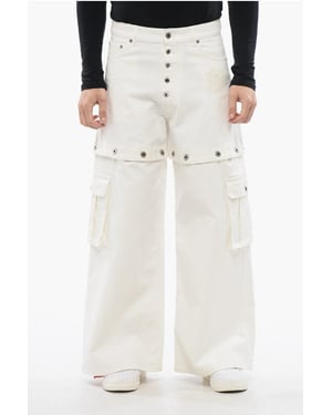 Vaqueros holgados con logo bordado en blanco
