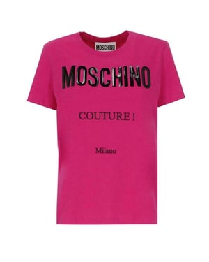 Camiseta fucsia con logo brillante de Moschino Couture