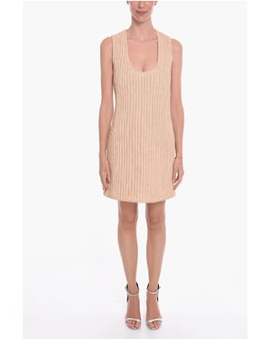 Vestido midi de cuero tejido a mano en color rosa