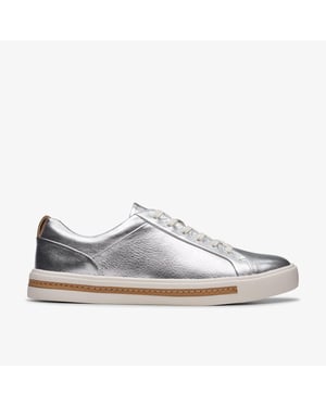 Unas Zapatillas Metálicas de Encaje Maui