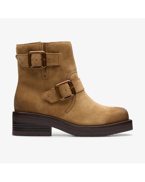 Botas de ante de nogal Rebelle con hebilla