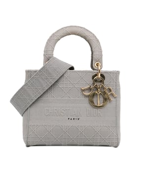 Bolso de mano para dama con charm