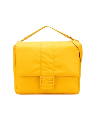 Bolso amarillo con logo de Fendi