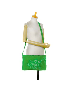 Bolso de hombro tejido de cassette