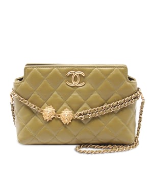 Bolso de cadena con detalle de cabeza de león