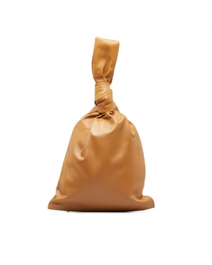 Bolso de cuero con asa giratoria