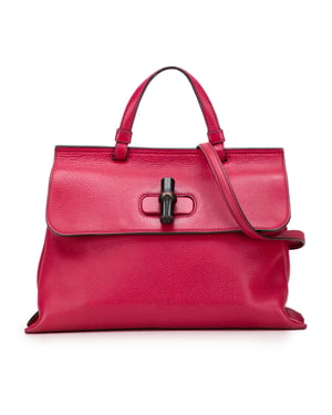 Bolso de Cuero con Asa de Bambú