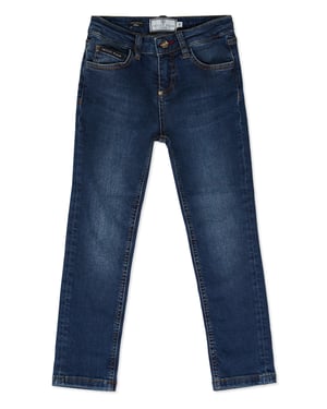 Slim Fit Statement