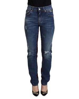 Jeans de mezclilla desgastados con cuadros rojos y negros