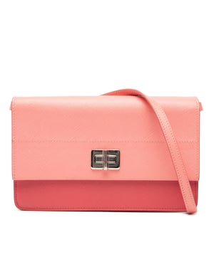 Billetera de Turn Lock Saffiano de Segunda Mano con Correa