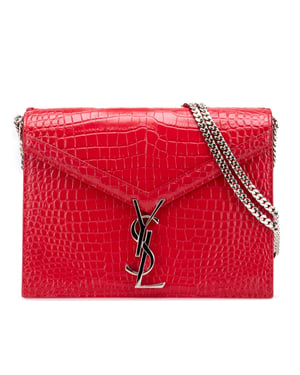 Cartera con cadena Kate con relieve
