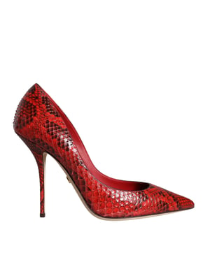 Pumps de tacón alto stiletto en piel roja de Dolce & Gabbana