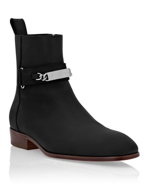 Botas