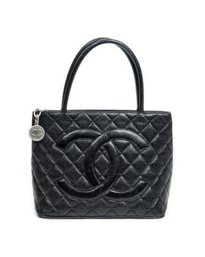 Chanel Medallion Tote  en Black Cuero de ternero