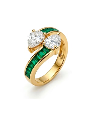 Luxenter Anillo de Circonita Esmeralda acabado en oro amarillo de 18k - Darbia