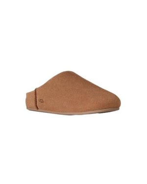 UGG Zapatillas Slip On Castaño