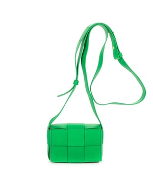 Bottega Veneta Micro Candy Cassette Crossbody Micro en  verde Cuero de ternero