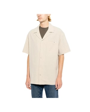 Traje de baño de la línea Signature para hombre de Emporio Armani
