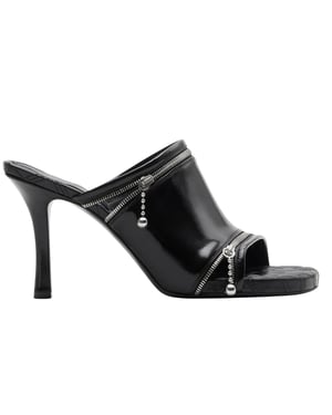 Mules Burberry De Tacón Abierto Con Tacones Negros