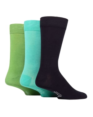Paquete de 3 pares de calcetines de vestir para hombre en colores sólidos de bambú