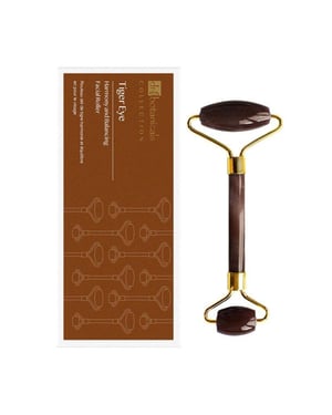 Dr. Botanicals Rodillo facial armonizador y equilibrante Tiger Eye (mango de metal dorado)