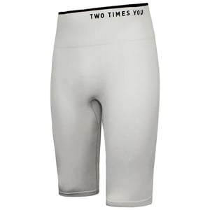 2XU diseñó beige para mujer de alta risura/pantalones cortos negros