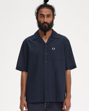 Camisa de manga corta con cuello revere de textura ligera para hombre Fred Perry
