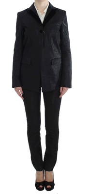 Conjunto de Tres Piezas para Mujer Exte en Negro con Un Botón
