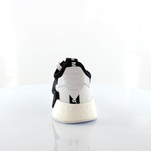 Adidas X Mountaineering NMD R2 Mens Entrenadores negros