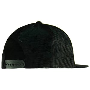 Yums Mesh Snapback Gorra Ajustable Negro Blanco Logo Unisex Cap 200941 NEGRO BLANCO